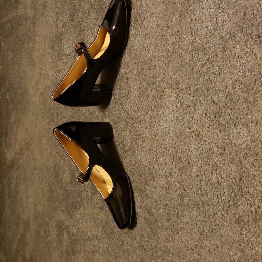 Black patent mary janes